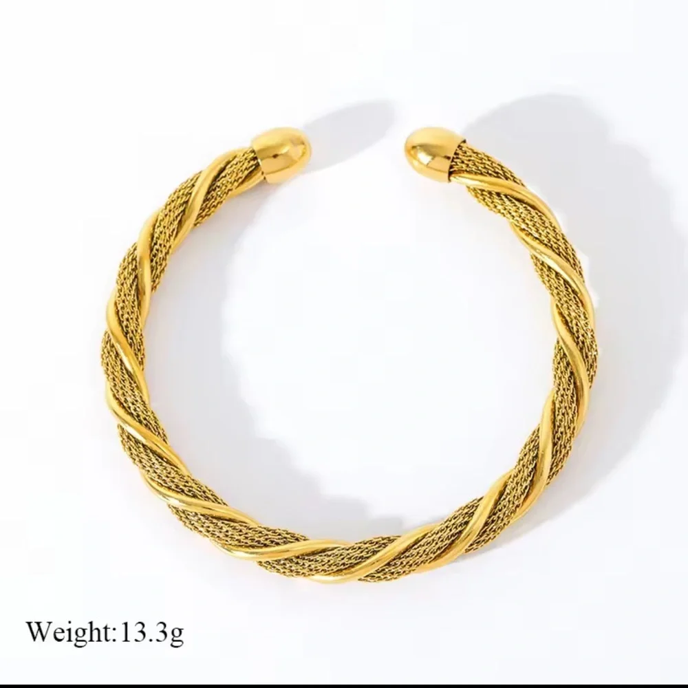 18K Gold Stainless Steel Twisted Bangle New Trendy Waterproof Jewelry